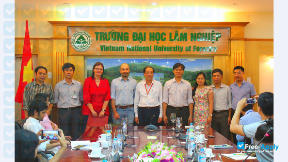 Foto de la Bac Giang Agriculture & Forestry University #2