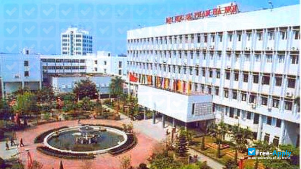 Hanoi National University of Education фотография №2
