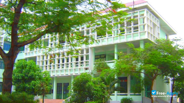 Foto de la Le Quy Don Technical University #5