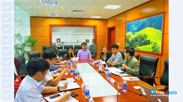Foto de la Le Quy Don Technical University #2