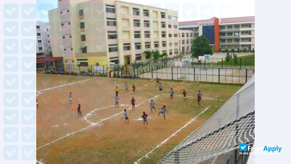 Foto de la Saigon Technology University #3