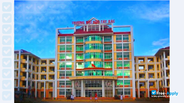 Foto de la Tay Bac University #1