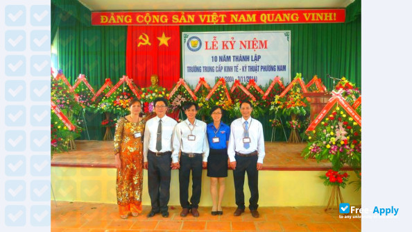 Phuong Nam Economics Technics College фотография №3