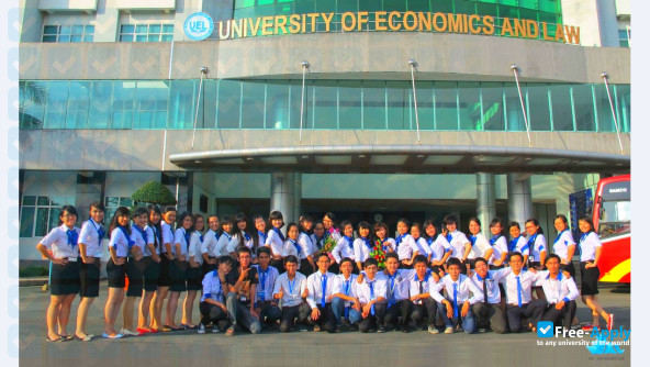 Photo de l’University of Economics & Law #4