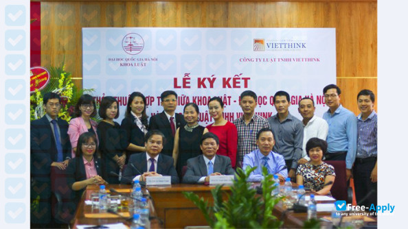 Foto de la Vietnam National University Hanoi School of Business #2