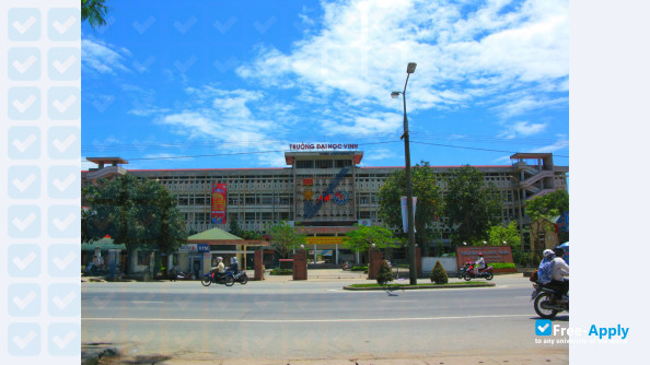 Foto de la Vinh University #6