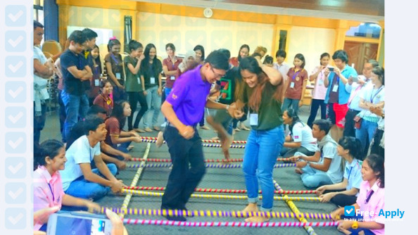 University of Information Technology Ho Chi Minh City photo #4