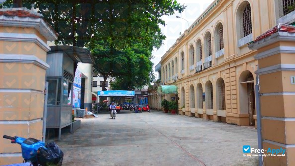University of Social Sciences and Humanities Ho Chi Minh City photo #3