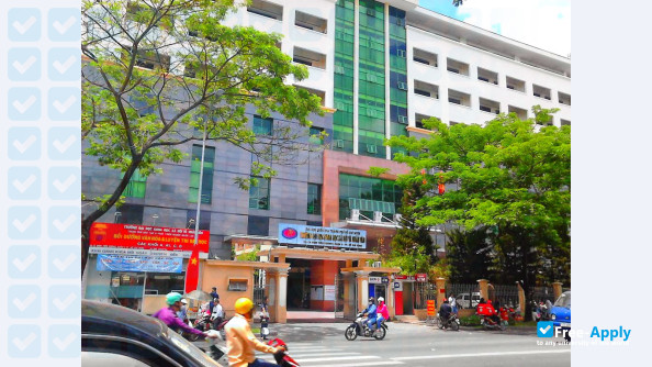 University of Social Sciences and Humanities Ho Chi Minh City photo #6