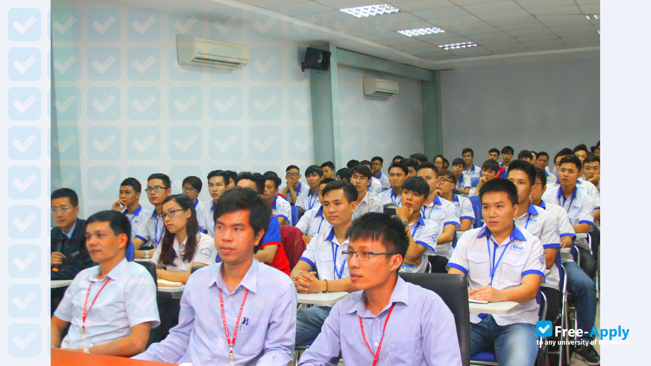 Ho Chi Minh City University of Transport photo #4