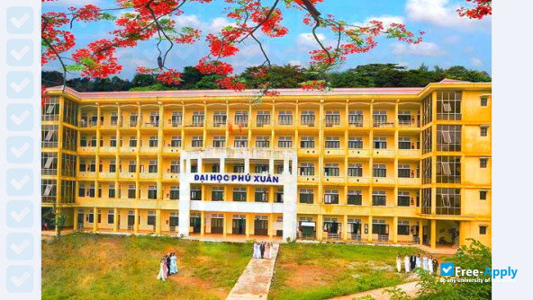 Photo de l’Phu Xuan University #5
