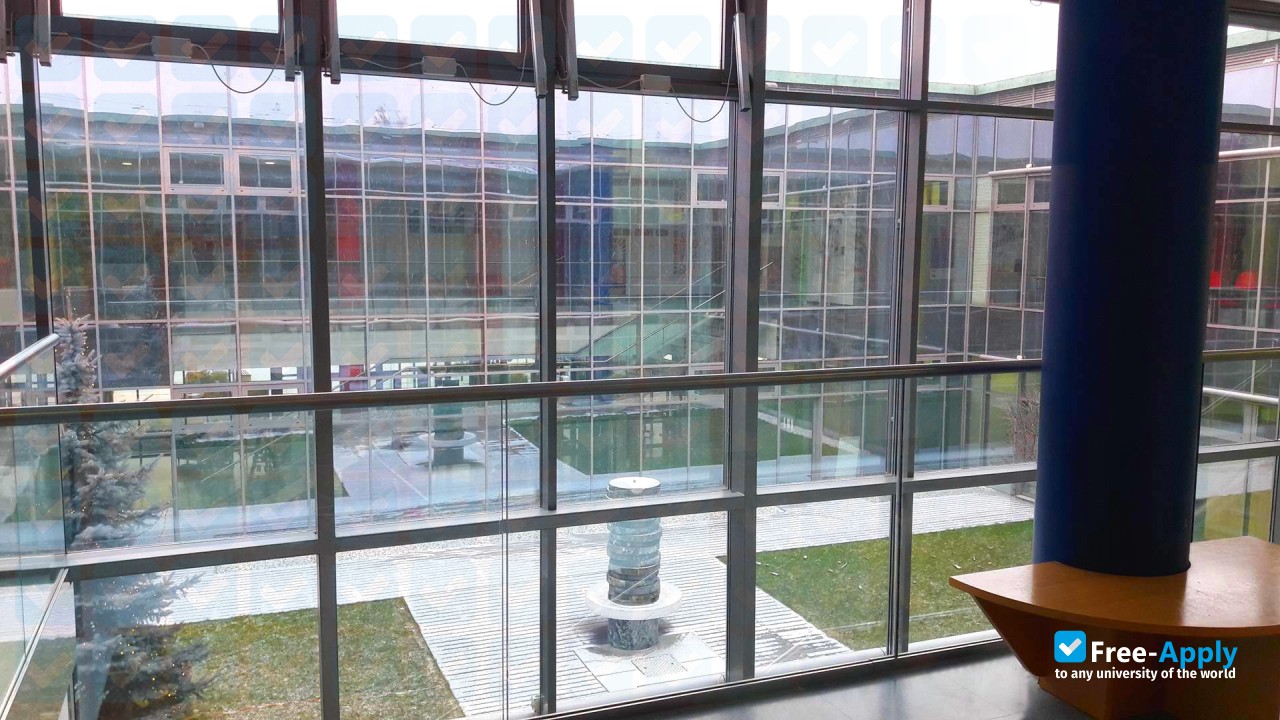 Foto de la Alma Mater Europaea #18