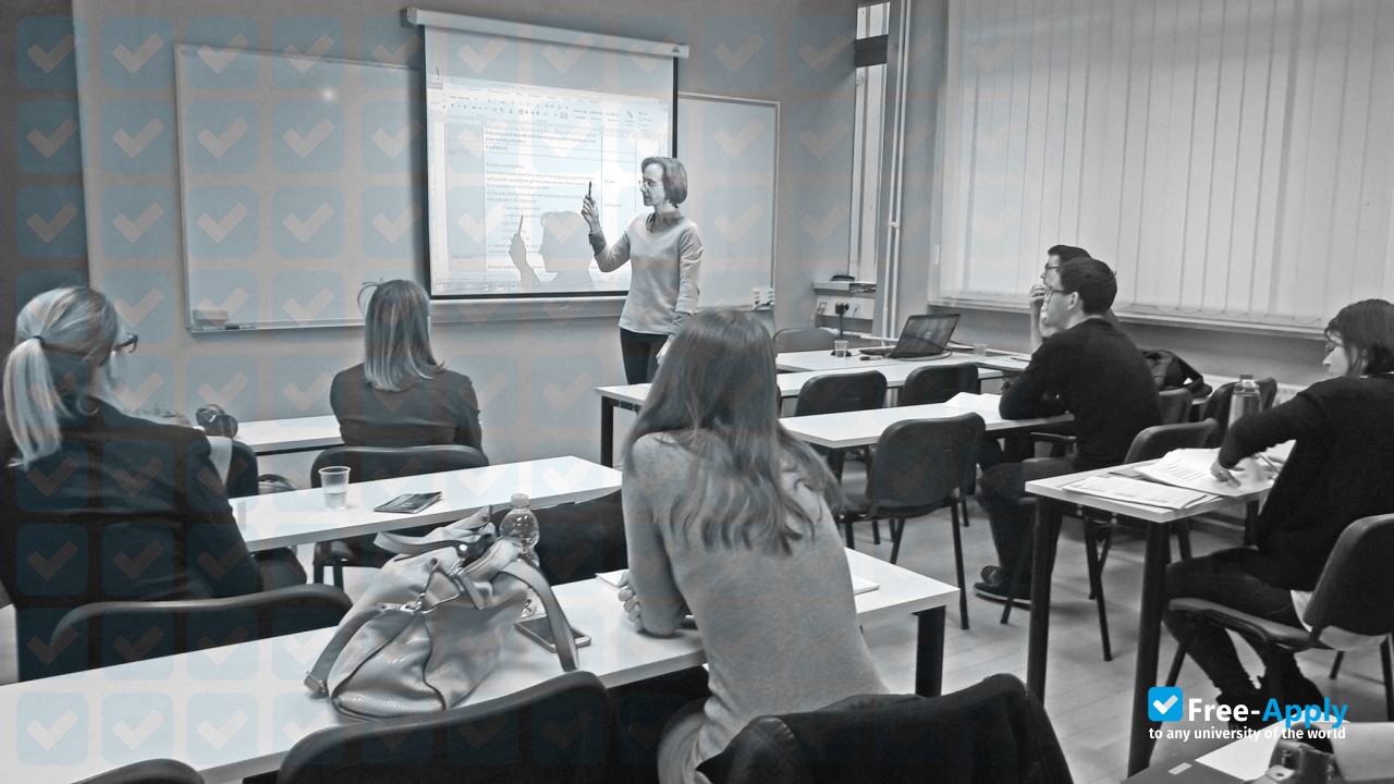 Foto de la College of Accounting Ljubljana #5
