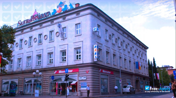 DOBA Faculty of Applied Business and Social Studies Maribor photo #2