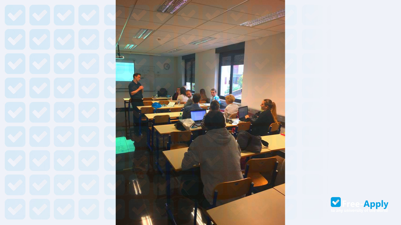 Photo de l’Faculty of Applied Social Studies #4