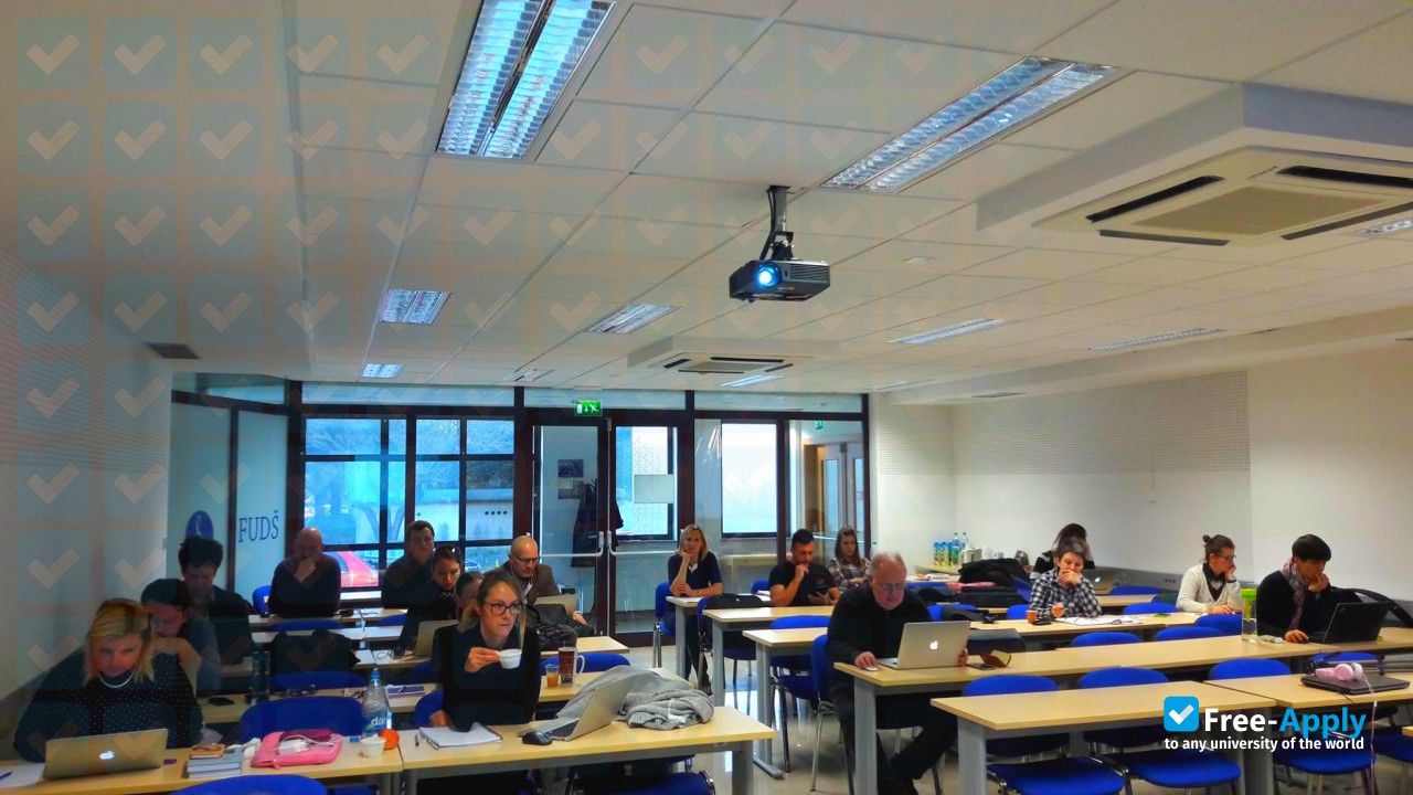Photo de l’Faculty of Applied Social Studies #23