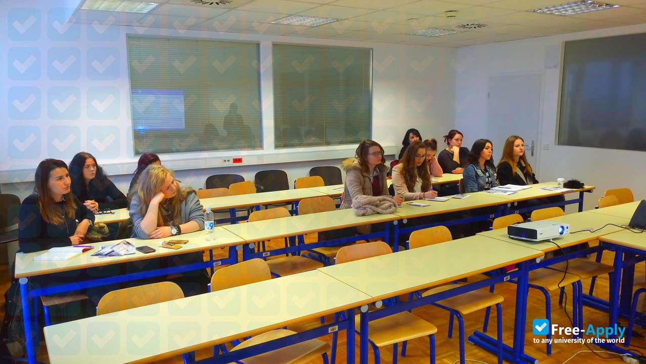 Photo de l’Faculty of Applied Social Studies #26