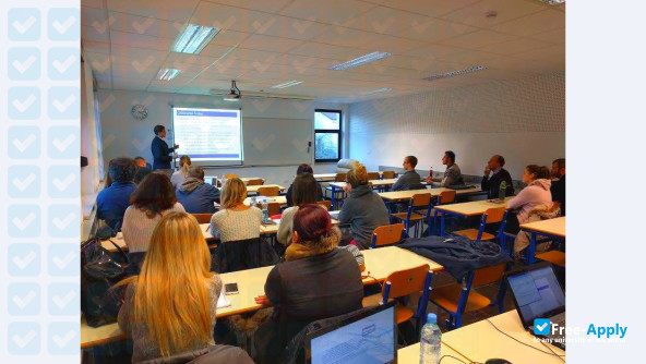 Photo de l’Faculty of Applied Social Studies #25