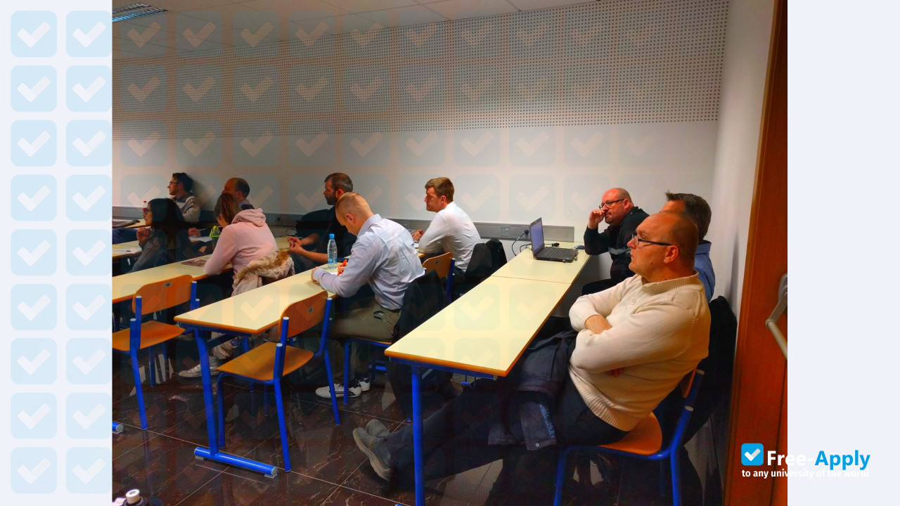 Photo de l’Faculty of Applied Social Studies #13