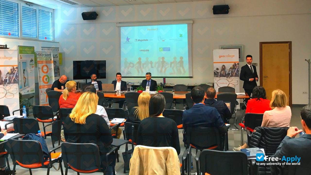 Photo de l’GEA College - Faculty of Entrepreneurship #3