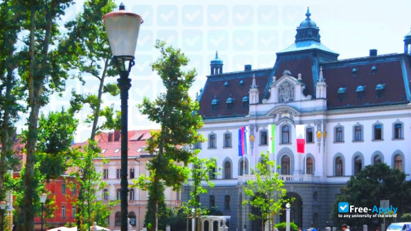Фотография Graduate School of Humanities