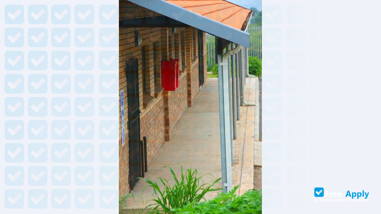 Photo de l’Elangeni College #11