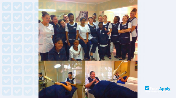 Foto de la Madge Wallace International College of Skin Care and Body Therapy #9