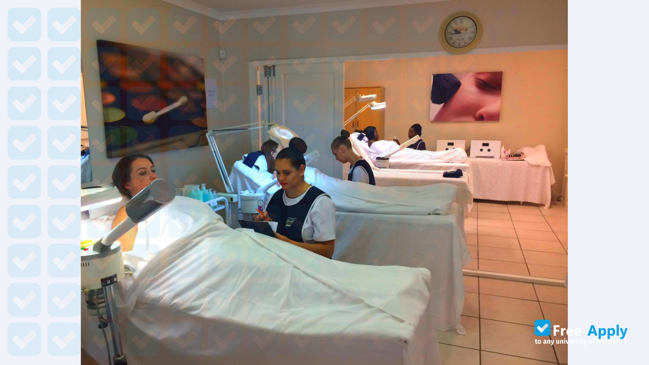 Madge Wallace International College of Skin Care and Body Therapy photo #7