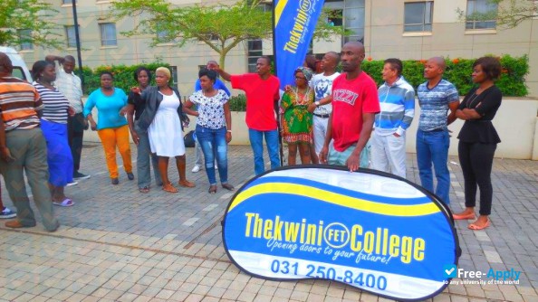 Foto de la Thekwini College #7