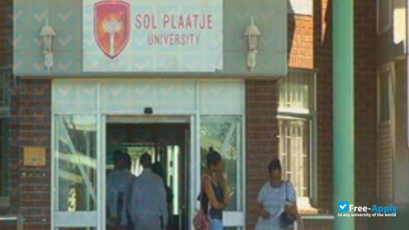 Foto de la Sol Plaatje University #5