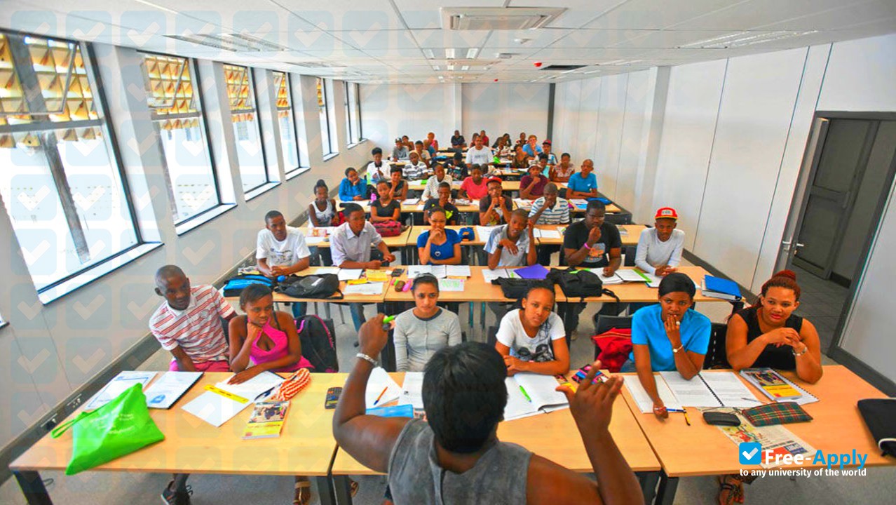 Sol Plaatje University photo #12