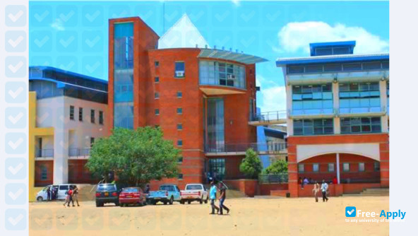 Foto de la National University Of Science And Technology #5