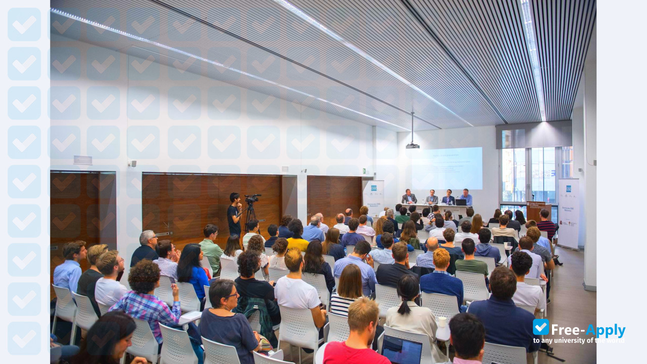 Barcelona Graduate School of Economics photo #10