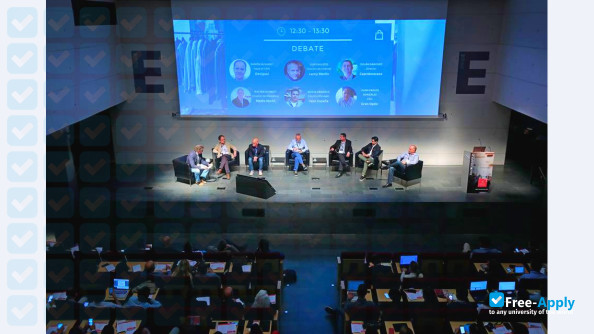 Foto de la ESADE Business School Barcelona #3