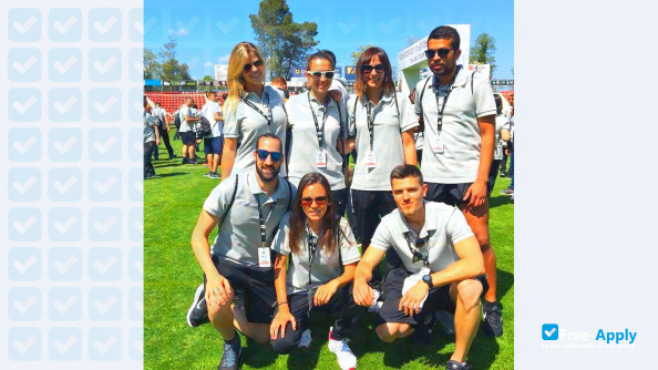 Foto de la Social School of Sport and Health School Garbi #9