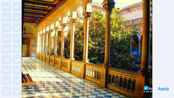 United International Business Schools (Barcelona) фотография №2