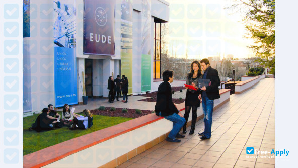 Фотография EUDE Business School