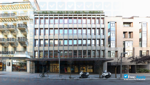 TAI University Arts Center - School of Art in Madrid photo #7