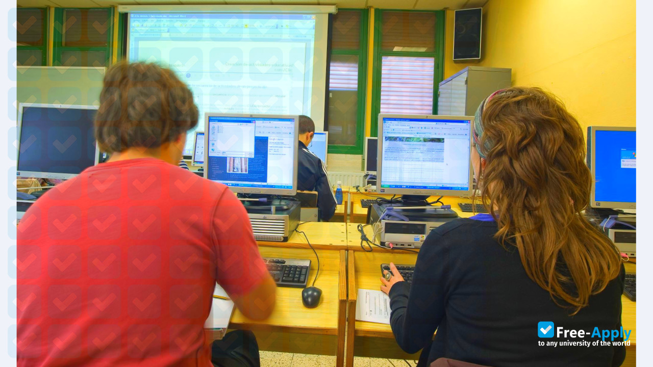 Foto de la Begoñako School of Education Andra Mari #8