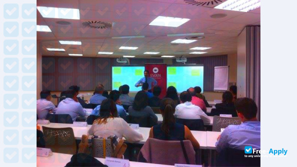 Photo de l’ESOEN Business School #10