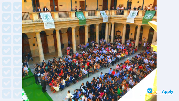Catholic University of Valencia San Vicente Mártir photo #7