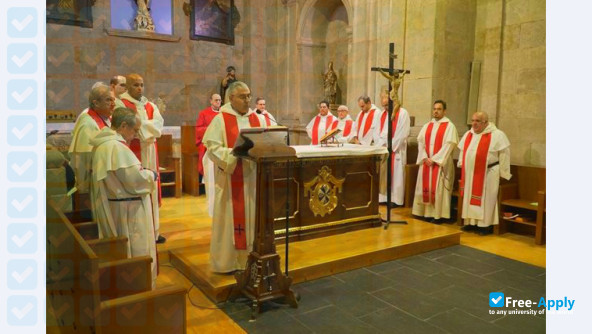 Foto de la Faculty of Theology San Esteban #2