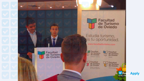 Photo de l’Faculty of Tourism of Ovied #7