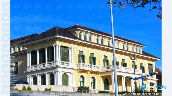 Foto de la Open University of Catalonia #3