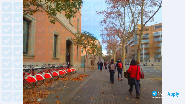 Photo de l’Pompeu Fabra University #9