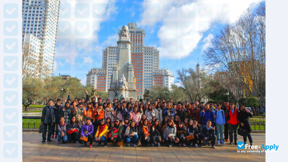 Foto de la University of Madrid #3
