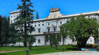 University of Navarra миниатюра №2