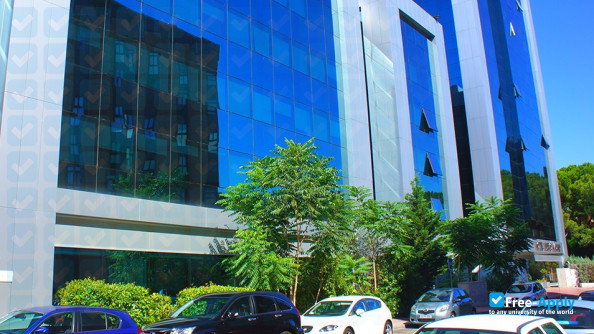 CESMA Business School photo #11