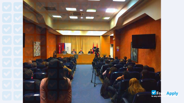CESMA Business School photo #9