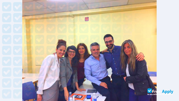 Photo de l’CESTE International Business School #10